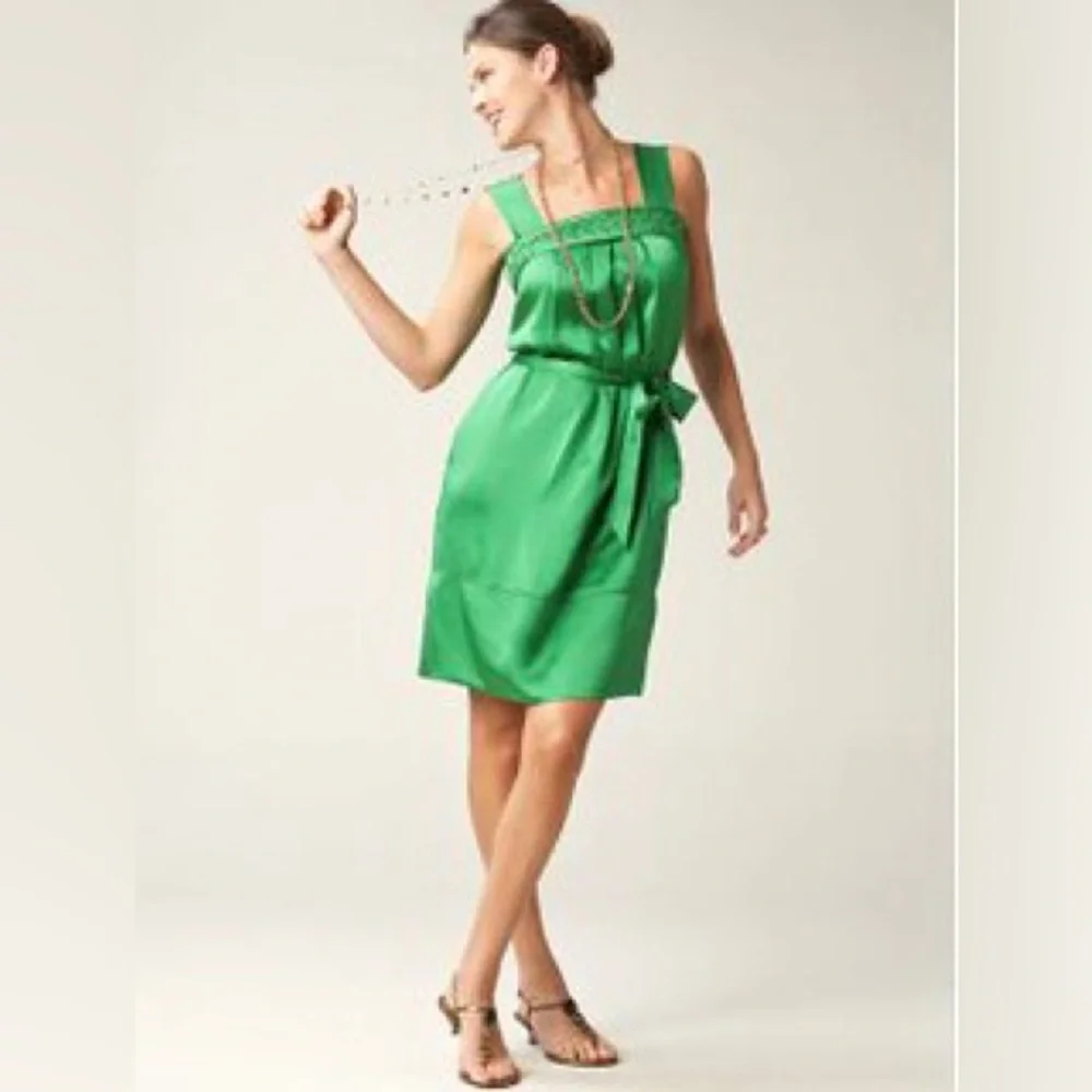 Banana Republic 100% Silk Emerald Green Tie Waist Cocktail Reception Dress TALL